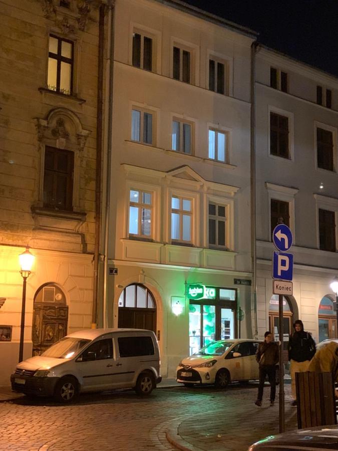 Ermine Hotel apartamentowy 3*